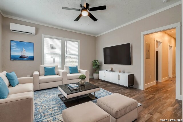 Image 12 of 32 For 316 Cypress St W