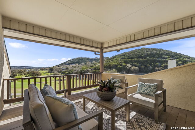 Image 20 of 36 For 105 E Tapatio Dr