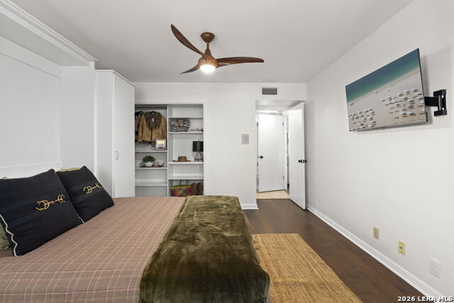 Image 26 of 36 For 105 E Tapatio Dr