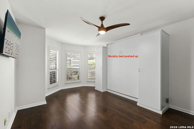 Image 27 of 36 For 105 E Tapatio Dr