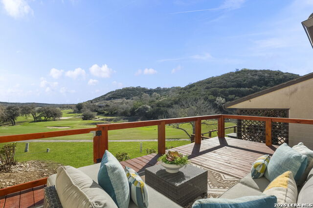 Image 30 of 36 For 105 E Tapatio Dr