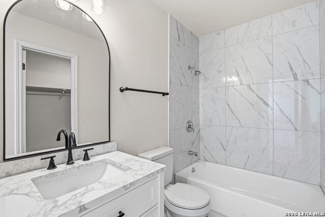 Image 25 of 35 For 8006 Coco Meadow