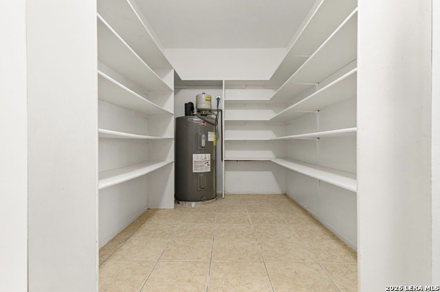 Listing photo id 11 for 9806 Kelton  