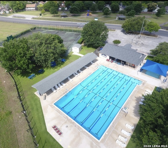 Listing photo id 28 for 9806 Kelton  