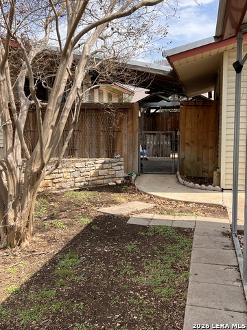 Image 13 of 14 For 705 Altgelt  