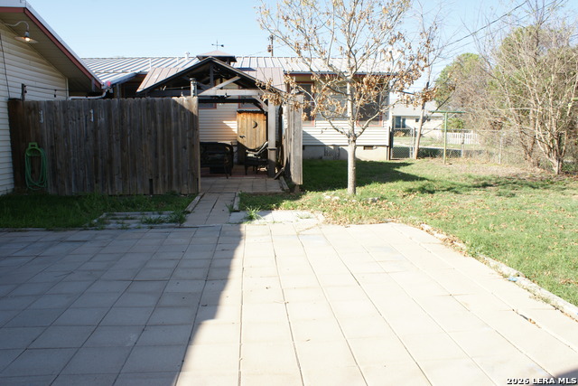 Image 6 of 14 For 705 Altgelt  