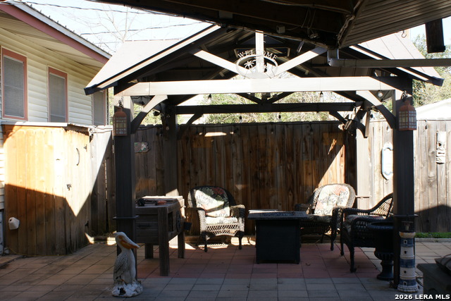 Image 7 of 14 For 705 Altgelt  