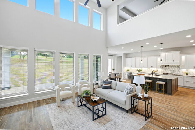 Image 31 of 76 For 25114 Buffalo Clover