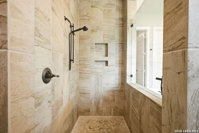 Image 40 of 76 For 25114 Buffalo Clover