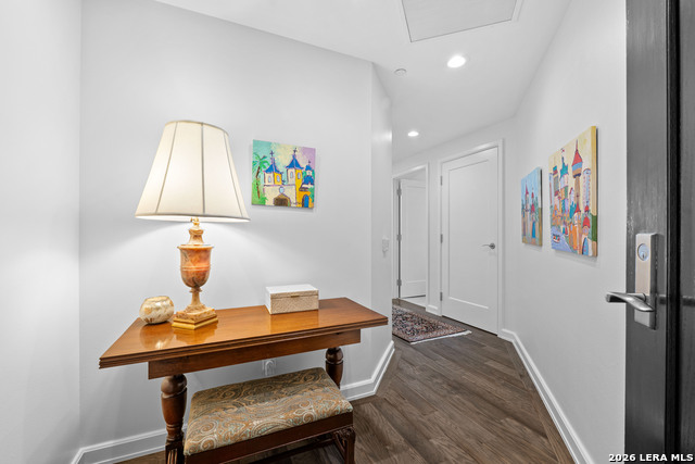 Image 2 of 32 For 4242 Broadway  606