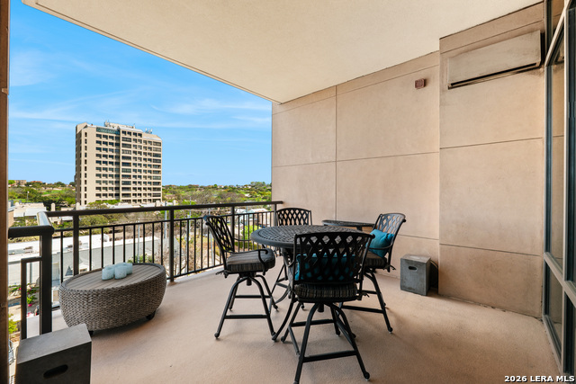 Image 20 of 32 For 4242 Broadway  606