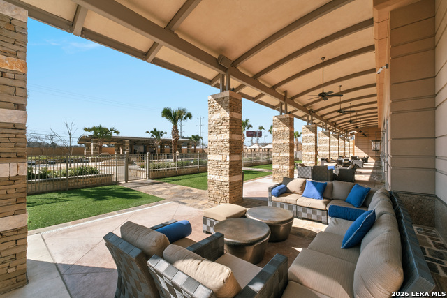 Image 27 of 32 For 4242 Broadway  606