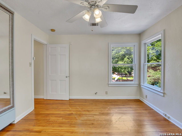 Image 22 of 27 For 785 Burr  