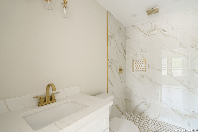 Image 21 of 27 For 514 Linda Vista