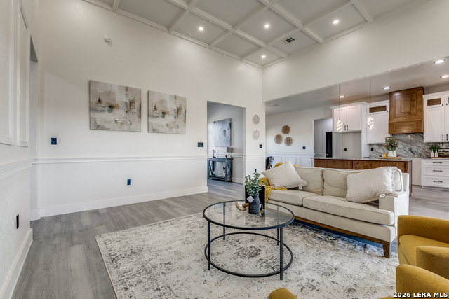 Image 6 of 25 For 12910 Prosperidad