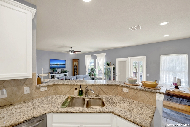 Image 21 of 47 For 12218 Coal Mine Rise