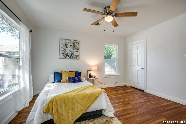 Image 9 of 14 For 838 Hammond  