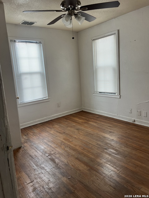 Image 4 of 7 For 1539 Mariposa W