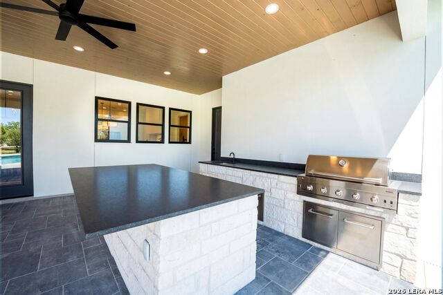 Listing photo id 39 for 34793 High Gate Rd