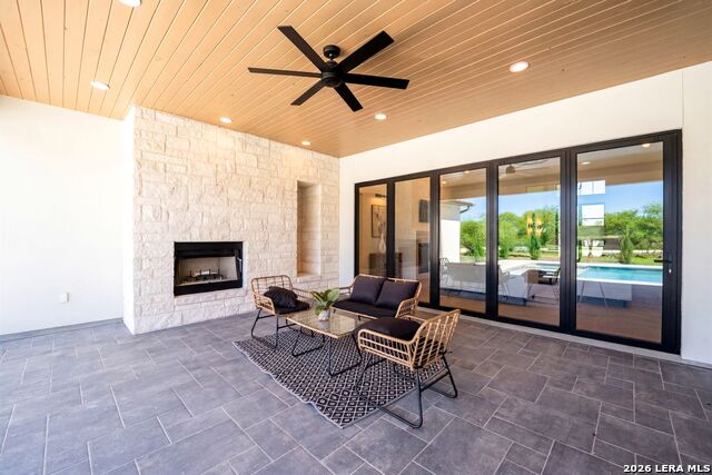 Listing photo id 40 for 34793 High Gate Rd