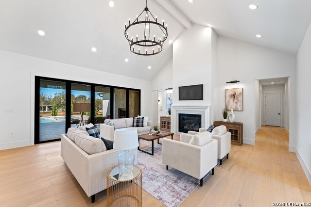 Listing photo id 5 for 34793 High Gate Rd