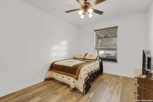 Image 21 of 45 For 125 Brook Shire