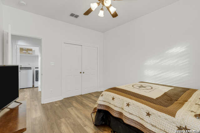 Image 22 of 45 For 125 Brook Shire