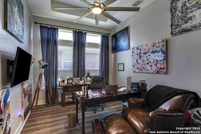 Image 15 of 34 For 13326 Windmill Trace