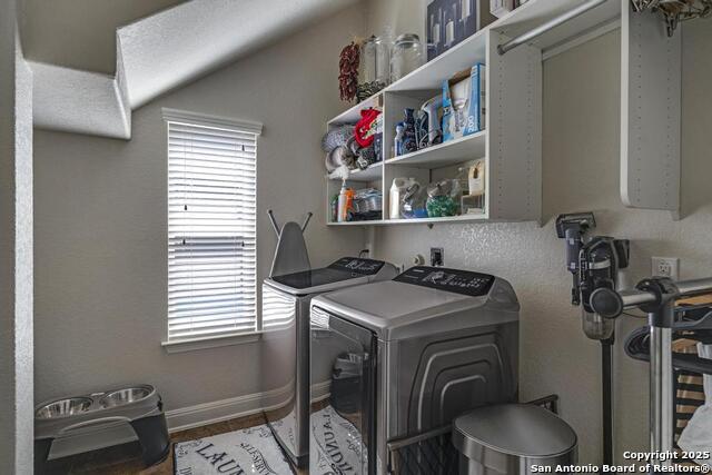 Image 24 of 34 For 13326 Windmill Trace