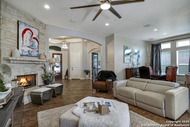 Image 7 of 34 For 13326 Windmill Trace