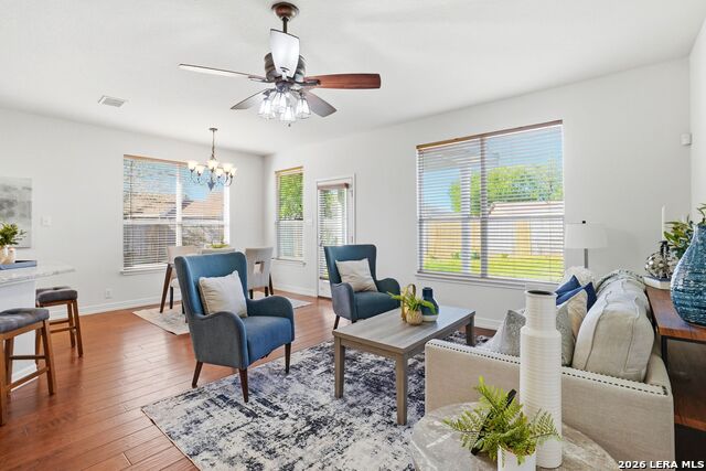 Image 10 of 32 For 530 Zapata  