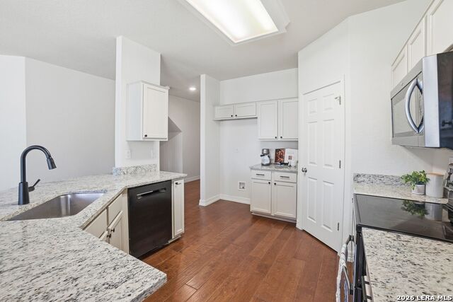 Image 6 of 32 For 530 Zapata  