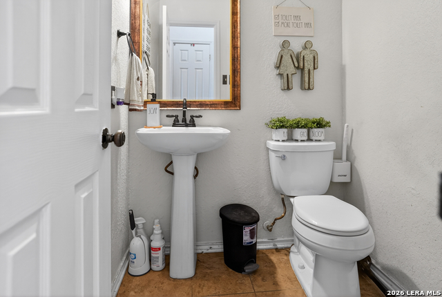 Image 13 of 35 For 2338 Baxter  