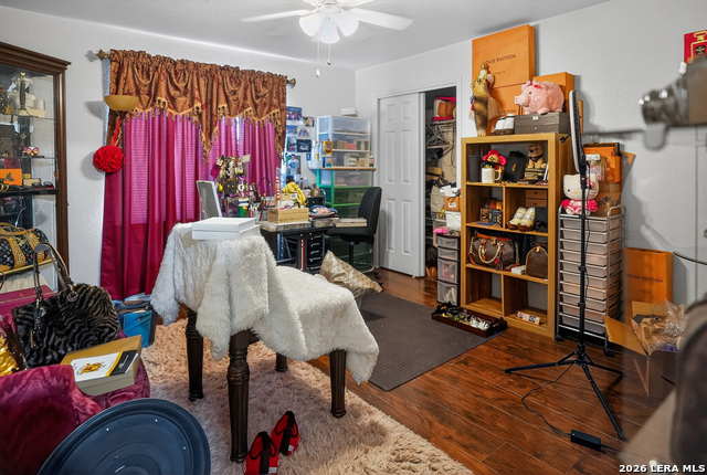 Image 29 of 35 For 2338 Baxter  