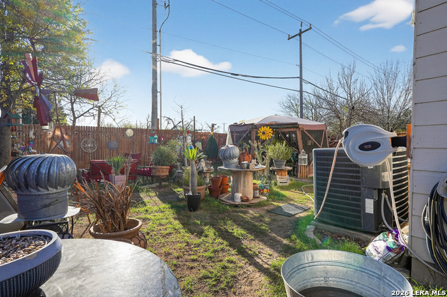 Image 35 of 35 For 2338 Baxter  