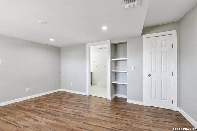 Image 28 of 46 For 1080 Ivy  