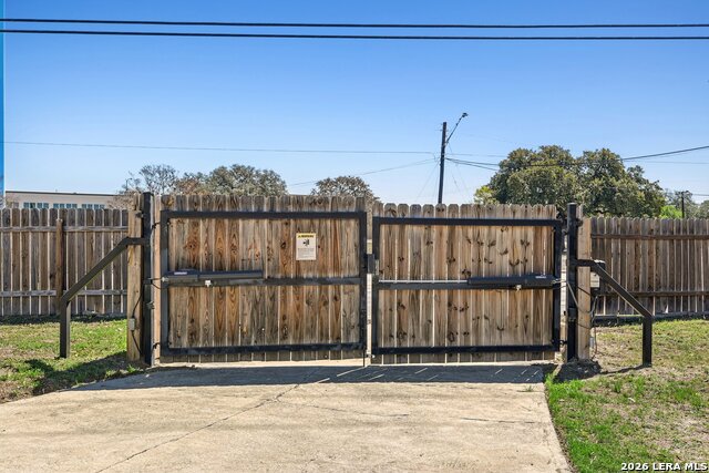 Image 38 of 46 For 1080 Ivy  