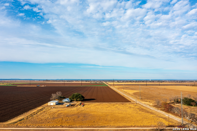 Listing photo id 21 for 3830 County Road 541