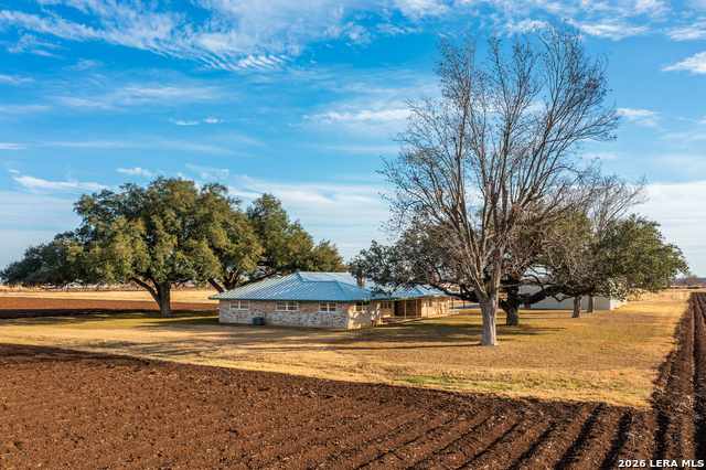 Listing photo id 2 for 3830 County Road 541