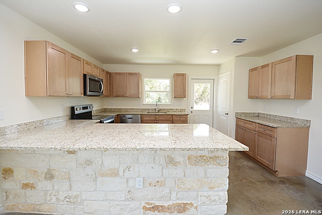 Image 3 of 12 For 720 Cimarron