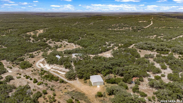 Listing photo id 9 for 916 Private Road 2532