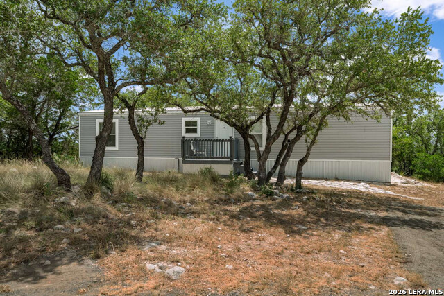 Listing photo id 11 for 916 Private Road 2532