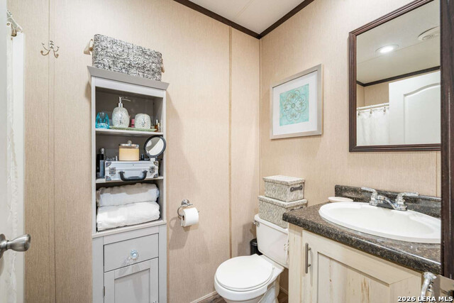 Listing photo id 16 for 916 Private Road 2532