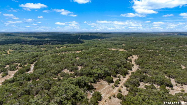 Listing photo id 5 for 916 Private Road 2532