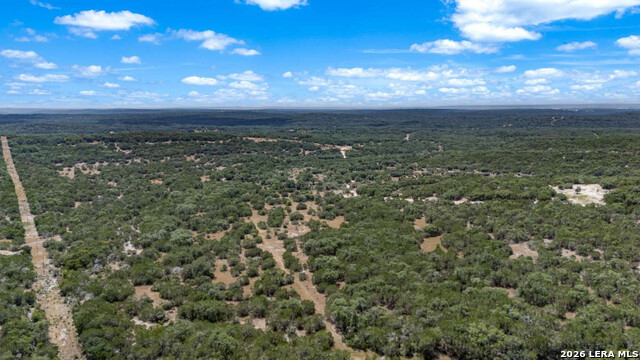 Listing photo id 7 for 916 Private Road 2532