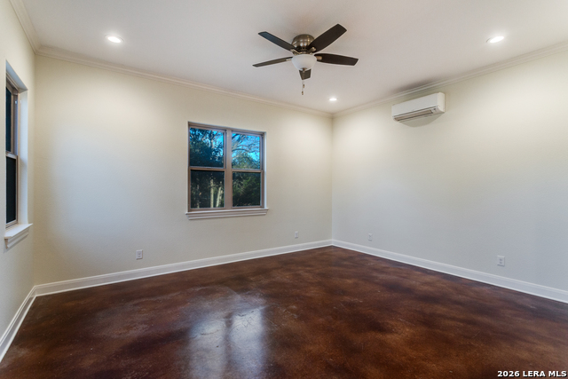 Listing photo id 23 for 419 Rodalyn Drive