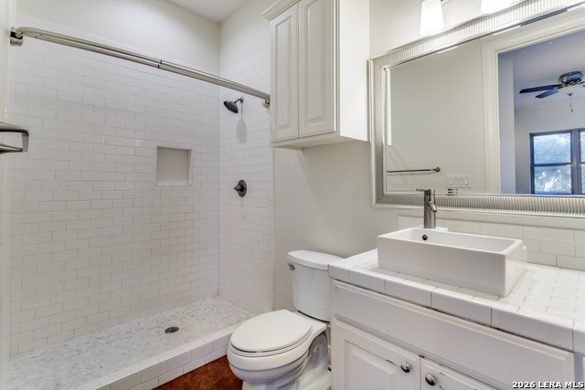 Listing photo id 24 for 419 Rodalyn Drive