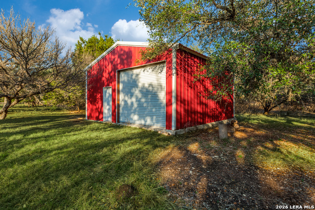 Listing photo id 29 for 419 Rodalyn Drive
