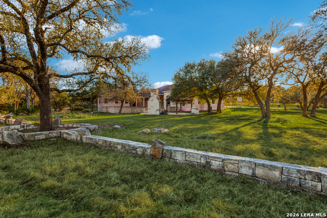 Listing photo id 33 for 419 Rodalyn Drive