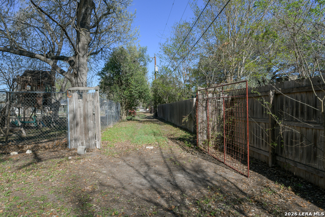 Image 27 of 32 For 619 Indigo  